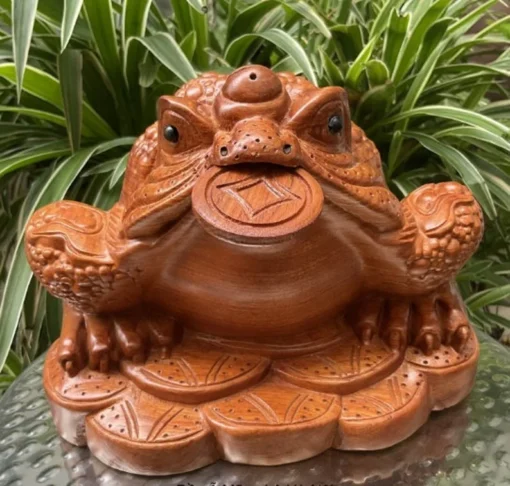 Golden Toad Statue, 4.33" Height, Green Cypress Wood, Feng Shui Wealth Decor