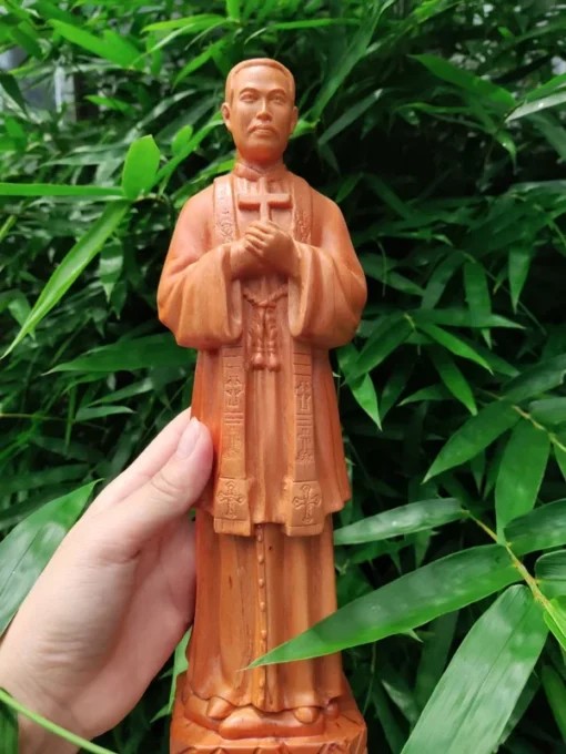 Pastor Truong Buu Diep Statue - 30cm Beech Wood Figurine