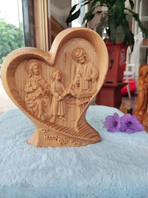 The Holy Family Figurine 5.5 x 4.7 Inches Beech Wood, Wooden Catholic Statue